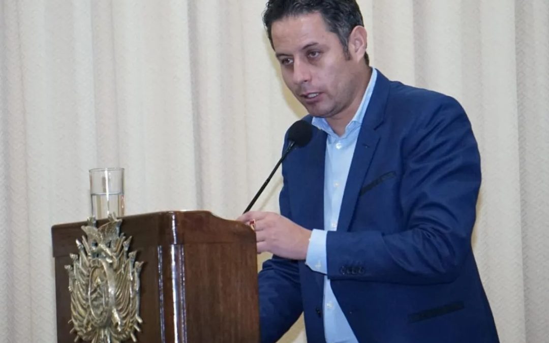 VICEPRESIDENTE LLAMA “PELOTUDOS” A MINISTROS DE PAZ