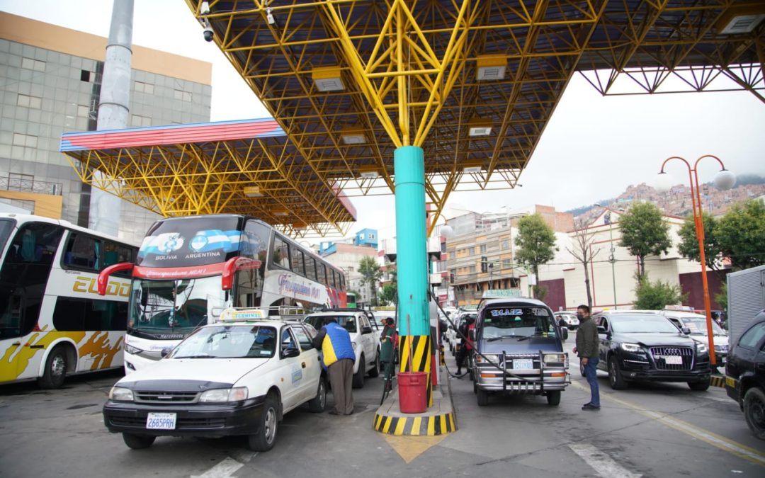 BOLIVIA ESTABLECERÁ SISTEMA PRIVADO PARA COMERCIALIZACIÓN COMBUSTIBLES