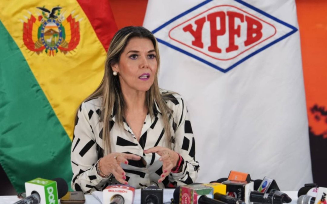 ORDEN FISCAL DERIVAEN APREHENSIÓN DE EXGERENTE DE YPFB
