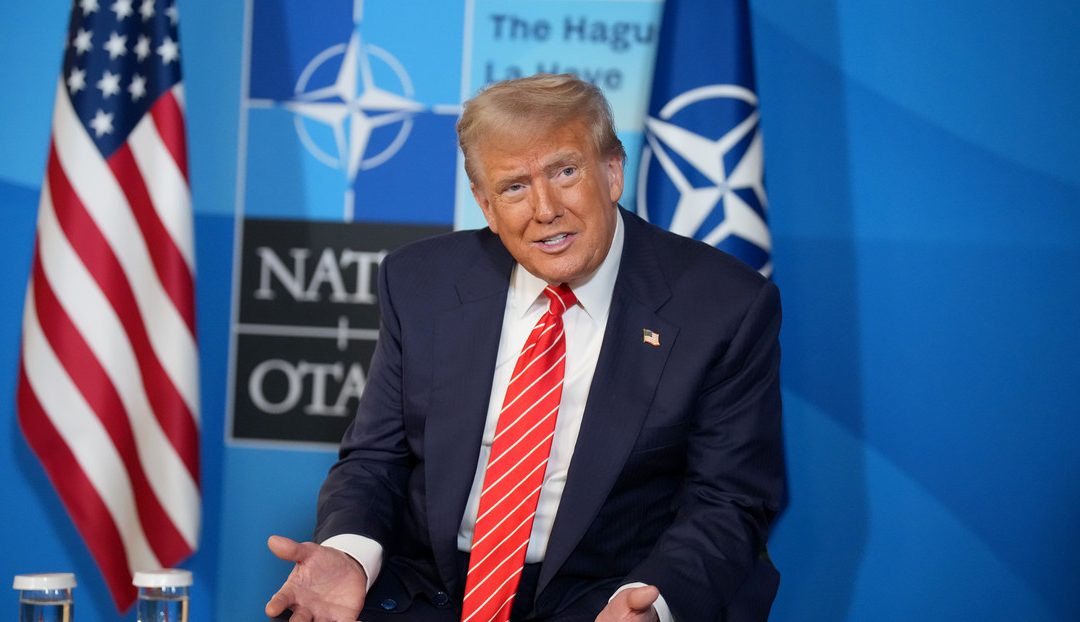 TRUMP ACUSA TRAICIÓN Y SACUDE LOS CIMIENTOS DE LA OTAN