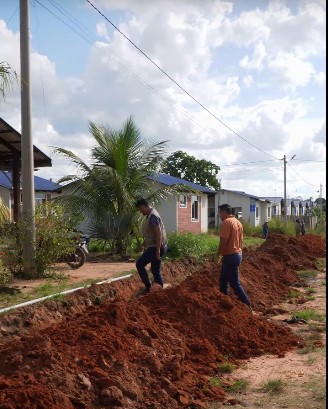 MÁS FAMILIAS DE COBIJA ACCEDEN AL AGUA POTABLE PERMANENTE