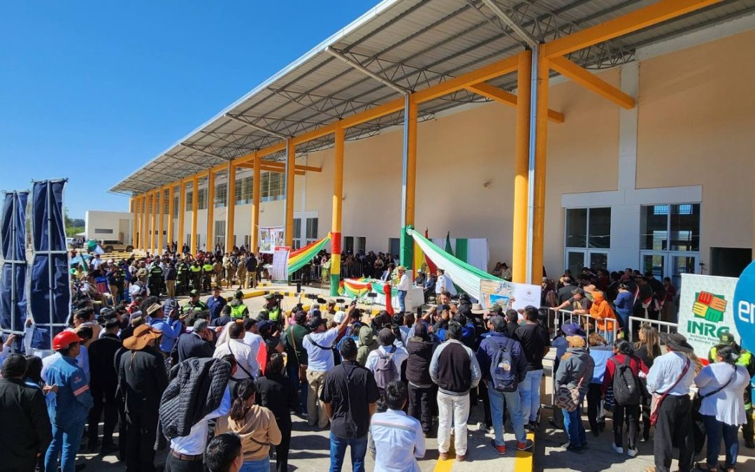 RODRIGO PAZ, REINAUGURA LA TERMINAL DE YACUIBA