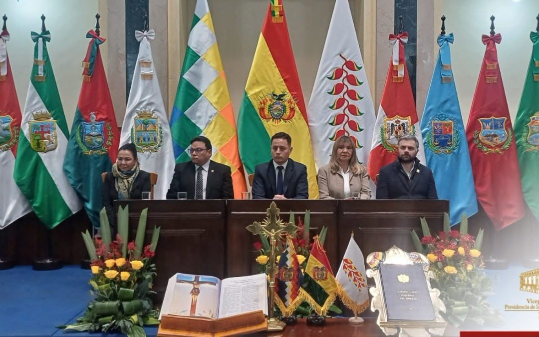 LARA POSESIONA A URIOSTE Y LE DA 90 DÍAS PARA “LIMPIAR” CORRUPCIÓN