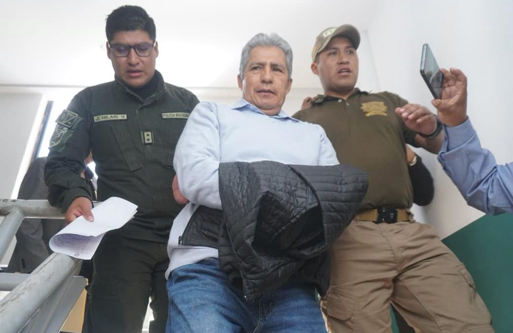 EXMINISTRO EDMUNDO NOVILLO QUEDA APREHENDIDO POR EL CASO RADARES